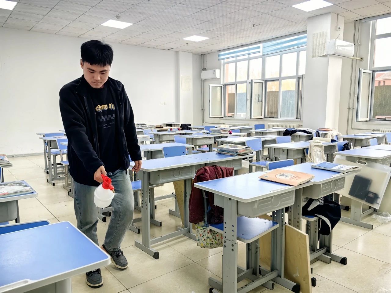 筑牢健康防线  共守美好家园